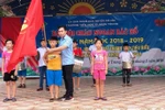 Thầy Bình giúp học sinh hiểu về văn hóa dân gian