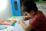 Làm nhiều bài tập không có ích cho giáo dục Việt Nam nhưng lại có ích cho thi cử