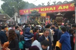 Ghi hình, xử lý nghiêm những hành vi phản cảm tại Lễ hội Khai Ấn đền Trần