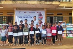 Du lịch kết hợp từ thiện “Áo ấm cho em”