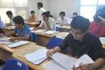 Khi bật cười, lúc rơi nước mắt với các bài làm văn của học trò