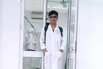 Chàng trai mồ côi ước mơ trở thành “Nhà hóa học” tương lai
