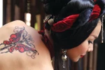 Đi xăm mình, Thanh Hằng gặp sự cố