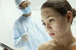 "Trùng tu nhan sắc", thần chết kề bên