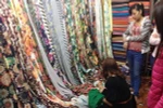 Nhiều chủng loại vải mới về đầu hè, giá tăng nhẹ