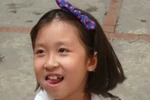 Xúc động hình ảnh học sinh khiếm thính vẽ ước mơ