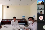 Thưa Thứ trưởng, 3 thầy cô dạy 1 môn ai kiểm tra, đánh giá, vào điểm, ký học bạ?