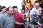 Toàn cảnh chuyến đi bộ của Thủ tướng ở Hội An