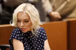 Lindsay Lohan tối vào tù sáng sớm được thả