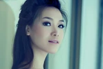 Hoa hậu Thùy Dung tinh khôi buổi sáng sớm