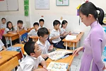 Cứ lão làng, không bị kỷ luật là lương cao, dạy hay dở không quan trọng