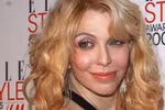 Courtney Love giúp Lindsay Lohan trở lại?