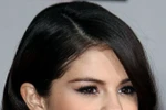 Fan đòi giết Selena Gomez đã bị cách ly