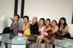 The Voice: Lộ ảnh hậu trường hiếm hoi của đội Thu Minh, Hà Hồ