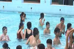 Hà Nội: Trời nắng nóng, chọn bể bơi nào để 'giải nhiệt'?