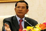 Hun Sen gửi luật biên giới với Việt Nam do vua Sihamoni ký cho Sam Rainsy