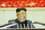 Kim Jong-un: Sẵn sàng cho chiến tranh 2015, tự lái xe tăng vào Seoul