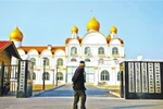 Bắc Kinh: Xây trụ sở huyện "như điện Kremlin"