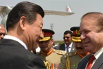 Tại sao Thủ tướng Pakistan phải đáp trực thăng đuổi theo xe Tập Cận Bình?