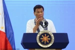 Ông Rodrigo Duterte cảnh báo Trung Quốc khả năng vũ khí "cướp cò" ở Biển Đông