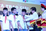 Những nút thắt trói chặt nhà trường, giáo viên, học sinh với các cuộc thi 