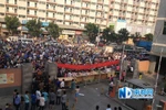  Ảnh: Chủ nợ lương, công nhân Trung Quốc rào cổng vào khu công nghiệp