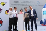 Vũng Tàu chi hàng trăm tỷ đồng mua sữa pha lại của Vinamilk, bỏ mặc nông dân?