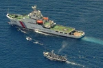 Tàu Trung Quốc, Philippines quần nhau 2 giờ ngoài bãi Cỏ Mây