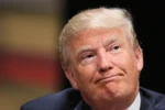 Những nước cờ thần tốc của Donald Trump buộc Trung Quốc "thí quân cứu tướng"