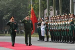 Đừng xem Việt Nam là "miếng bánh"
