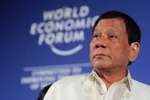 Tại sao ông Duterte "lộ tin" ông Tập Cận Bình cảnh báo chiến tranh ở Biển Đông?