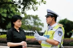  Vương Lập Quân yêu đơn phương vợ Bạc Hy Lai, bị tát mới bỏ chạy