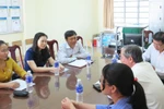 Vụ cô giáo quỳ, cần “trị căn” hơn “trị chứng”