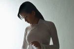Áo dài khoe nét xuân thì - ai hơn Mai Phương Thúy?