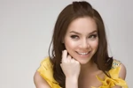 Ngẩn ngơ vì Hồ Ngọc Hà diện 'áo vàng hoa cúc'