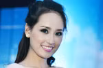 Hoa hậu Mai Phương Thúy rạng ngời trong chương trình từ thiện
