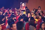 Nhạc Việt - thật và ảo: Phần nhìn đang át phần nghe
