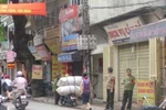 Khi dân phòng cũng... đòi giữ xe