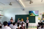 Sách giáo khoa Hoạt động trải nghiệm 5- Cơ hội "tăng tốc" của học sinh cuối cấp
