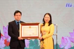 Công đoàn Giáo dục Việt Nam đón nhận Huân chương Độc lập hạng Ba