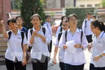 Học sinh trung học phổ thông ở Hà Nội đi học từ ngày 9/3