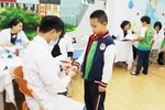 Hơn 10.000 trường mầm non, phổ thông chưa có nhân viên phụ trách y tế