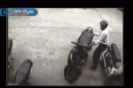 Video: Giật tung ổ khóa, "thổi bay" SH trong tích tắc