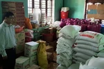 Thầy cô xây “kho lương” dự trữ cho học trò vùng cao mùa mưa lũ