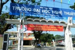 Yêu cầu kỷ luật Trưởng khoa tổ chức giảng dạy sai, lệch chương trình