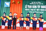 5 tân Tiến sĩ và 210 Thạc sĩ được nhận bằng tốt nghiệp