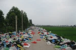 Làng tái chế rác Phụng Thượng