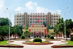 Đại học Thương mại tổ chức đêm hội chào đón tân sinh viên