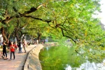 Ảnh: Ngắm hồ Gươm cuối Thu