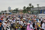 Hà Nội: Ùn tắc giao thông trong ngày đầu làm thủ tục dự thi Đại học